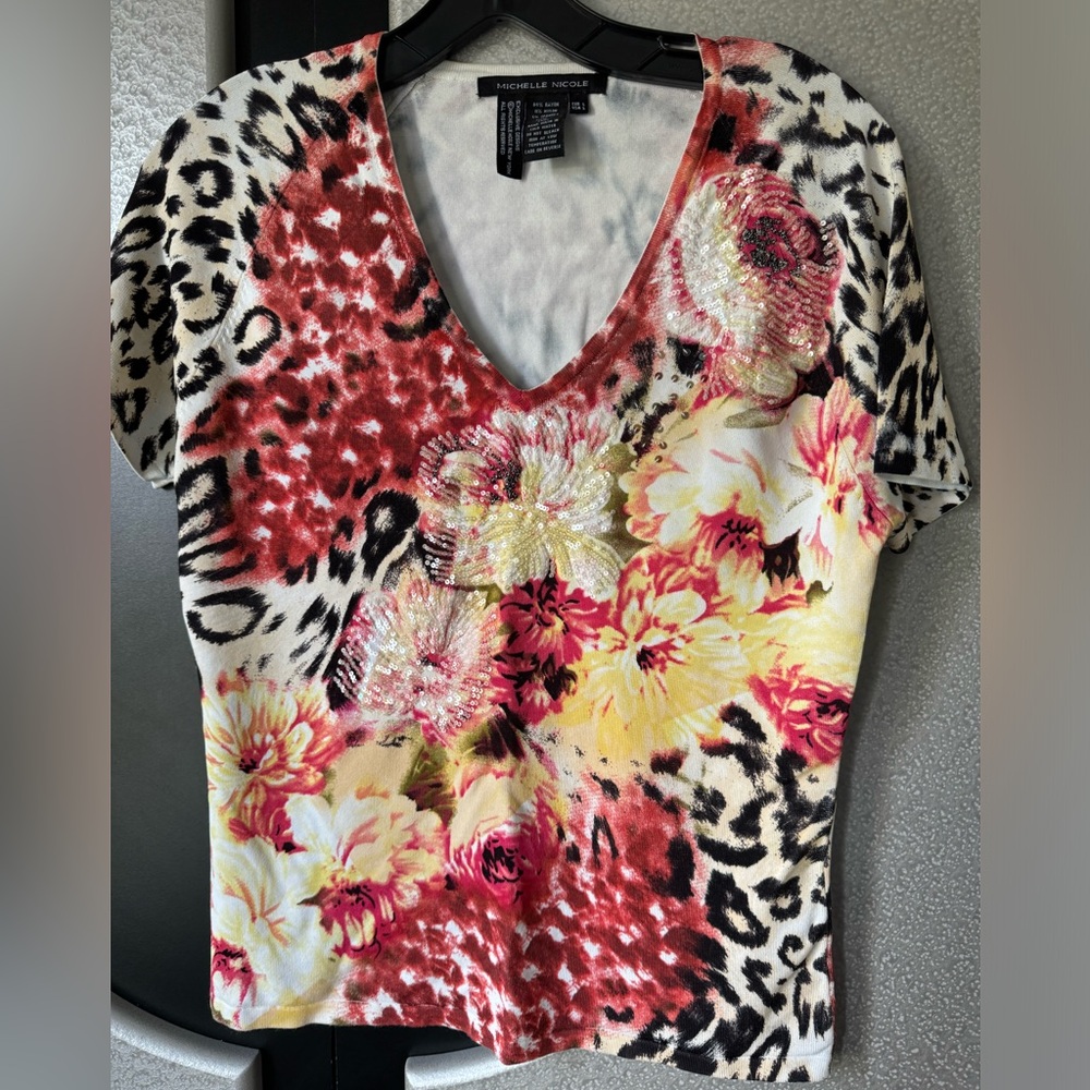 Michelle Nicole Embellished Top Size Large